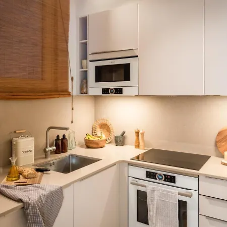 Tomini - 2 Bedrooms In Eixample Esquerra Apartment