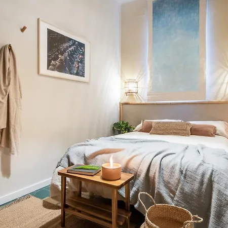 Apartment Tomini - 2 Bedrooms In Eixample Esquerra *